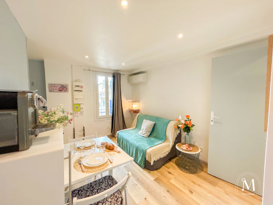 Studio climatisé dans le centre-ville de Sanary